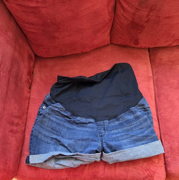 Maternity Jean Shorts Bundle - Picture 2 of 3